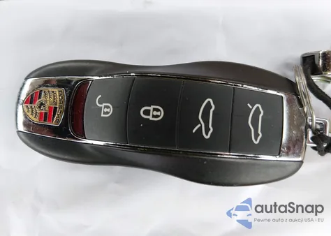 2017 Porsche 718 Boxster z USA, uszkodzony, nr VIN WP0CA2A83HS221005